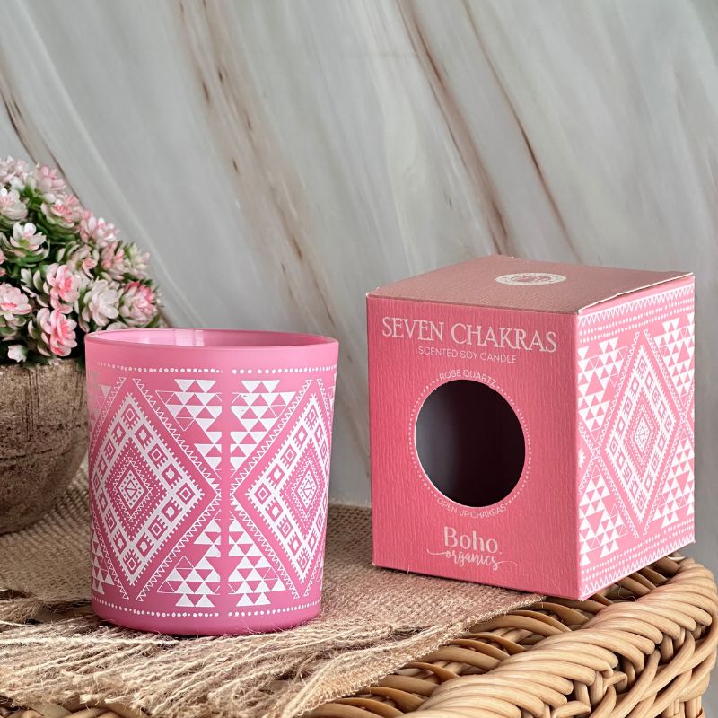 Vela Boho 7 Chakras con Piedra Cuarzo Rosa 120gr