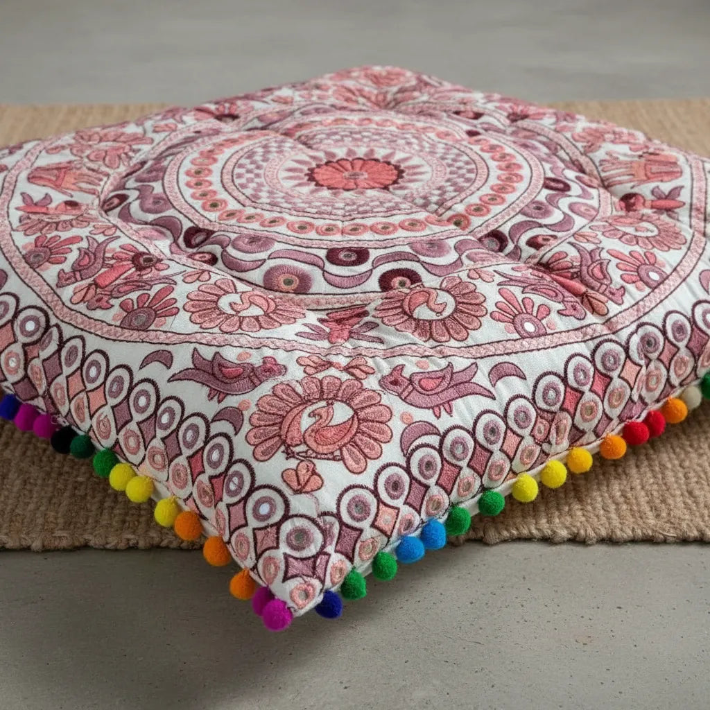 Cojin Boho Rosado Cuadrado Grande