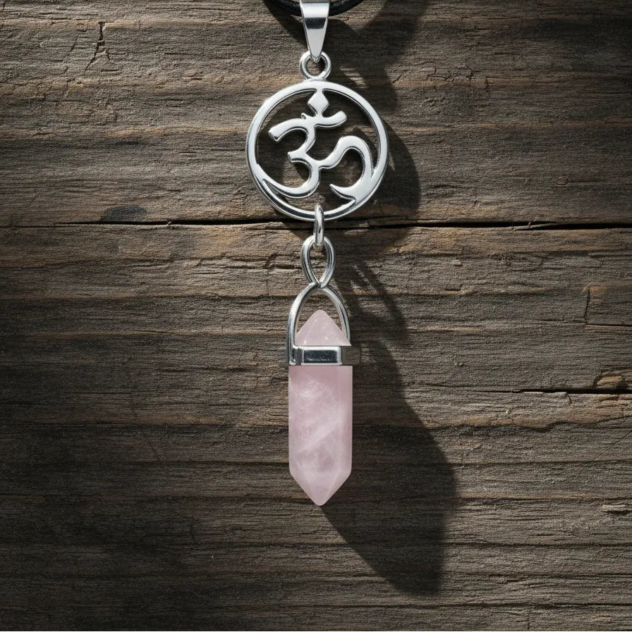 Colgante OM de Punta Cuarzo Rosa