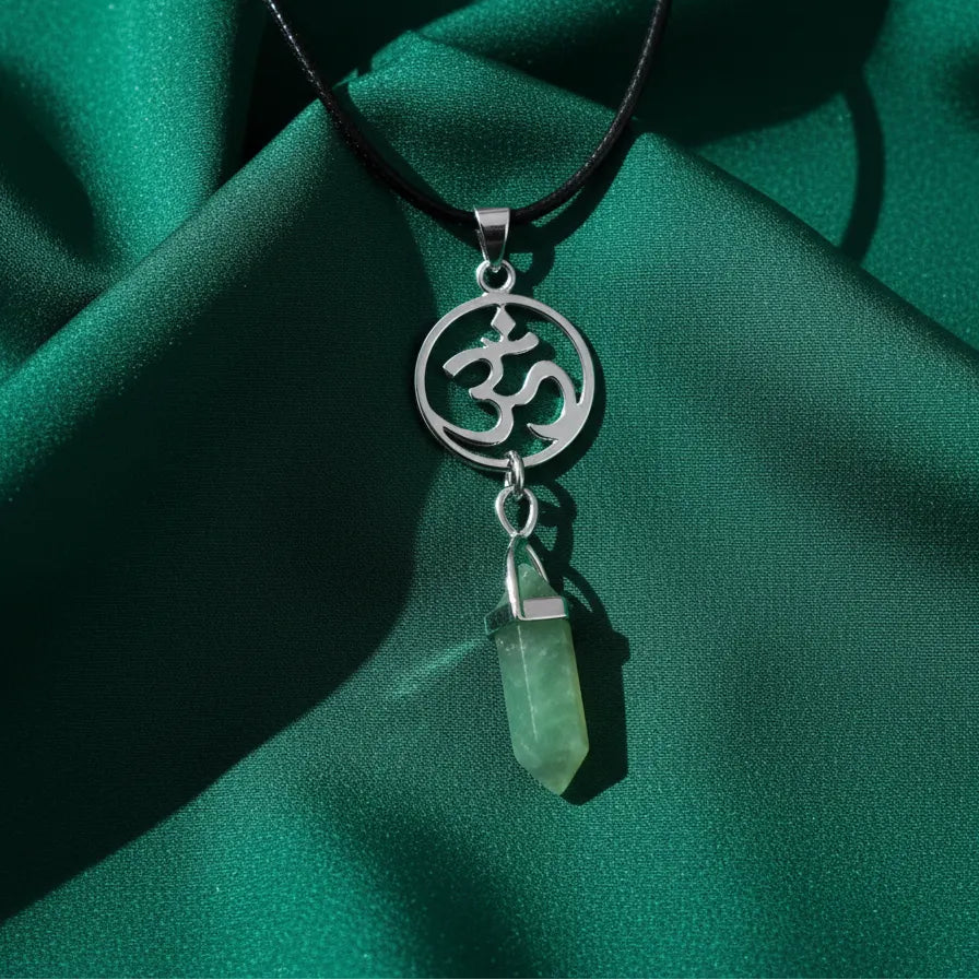 Colgante OM de Punta Aventurina Verde