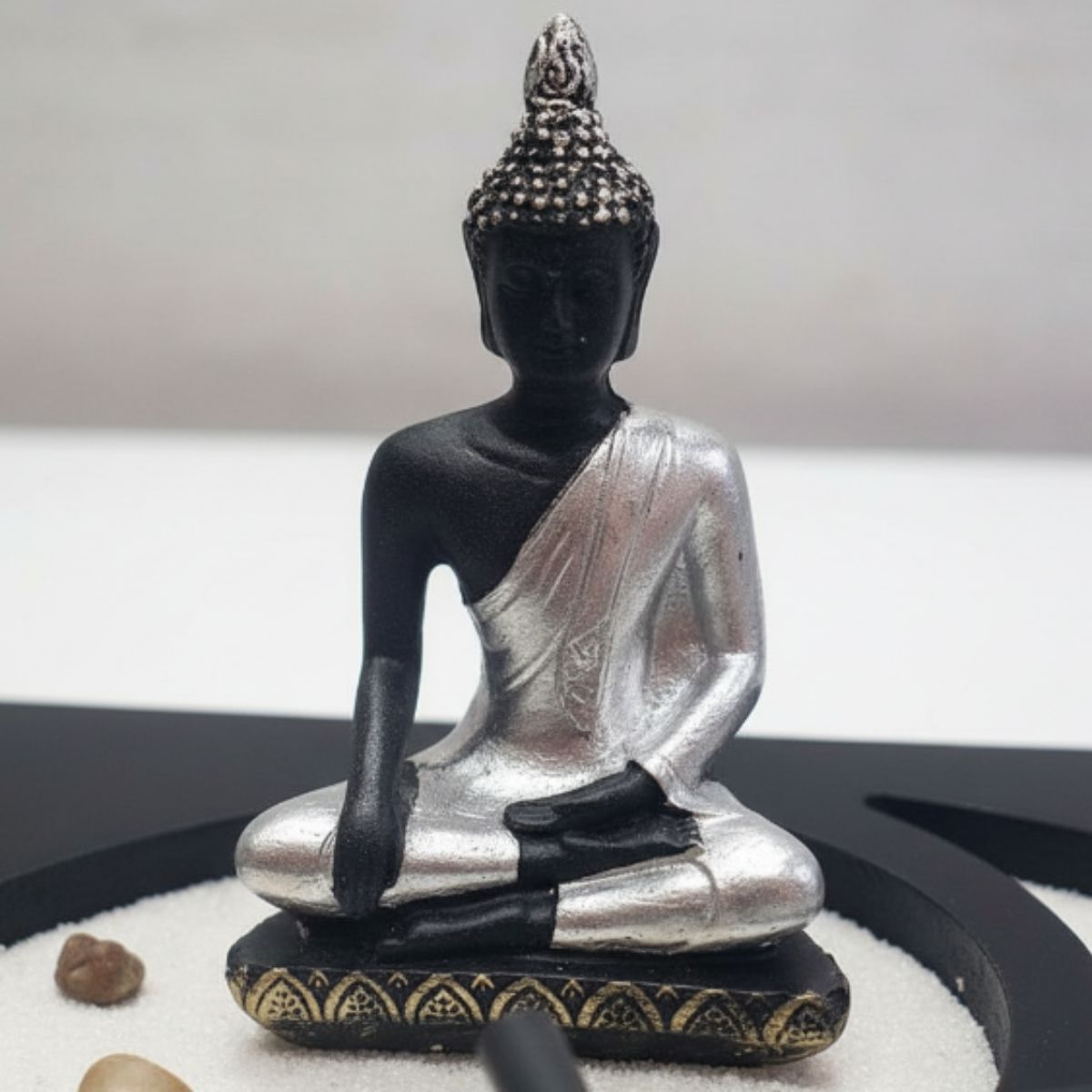 Jardín Zen Buda Siddhartha Plateado Negro