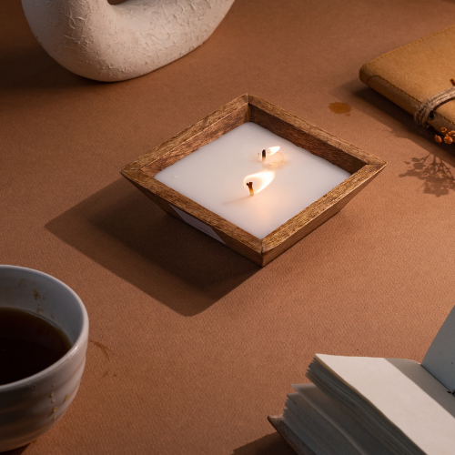 Vela Cuadrada Madera de Té Blanco y Granada
