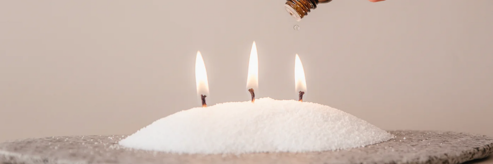 Velas de Arena Perlada: Magia y Armonía en tu Espacio