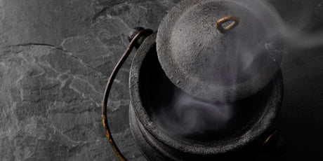 Mi ritual de protección y enfoque con resinas, caldero y orgón: energía que se transforma