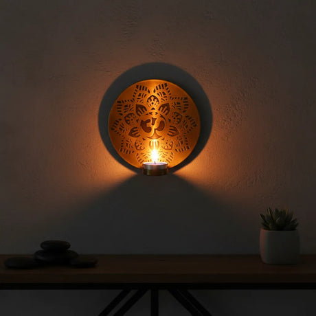 Porta Vela de Pared Flor OM Dorado Pequeño