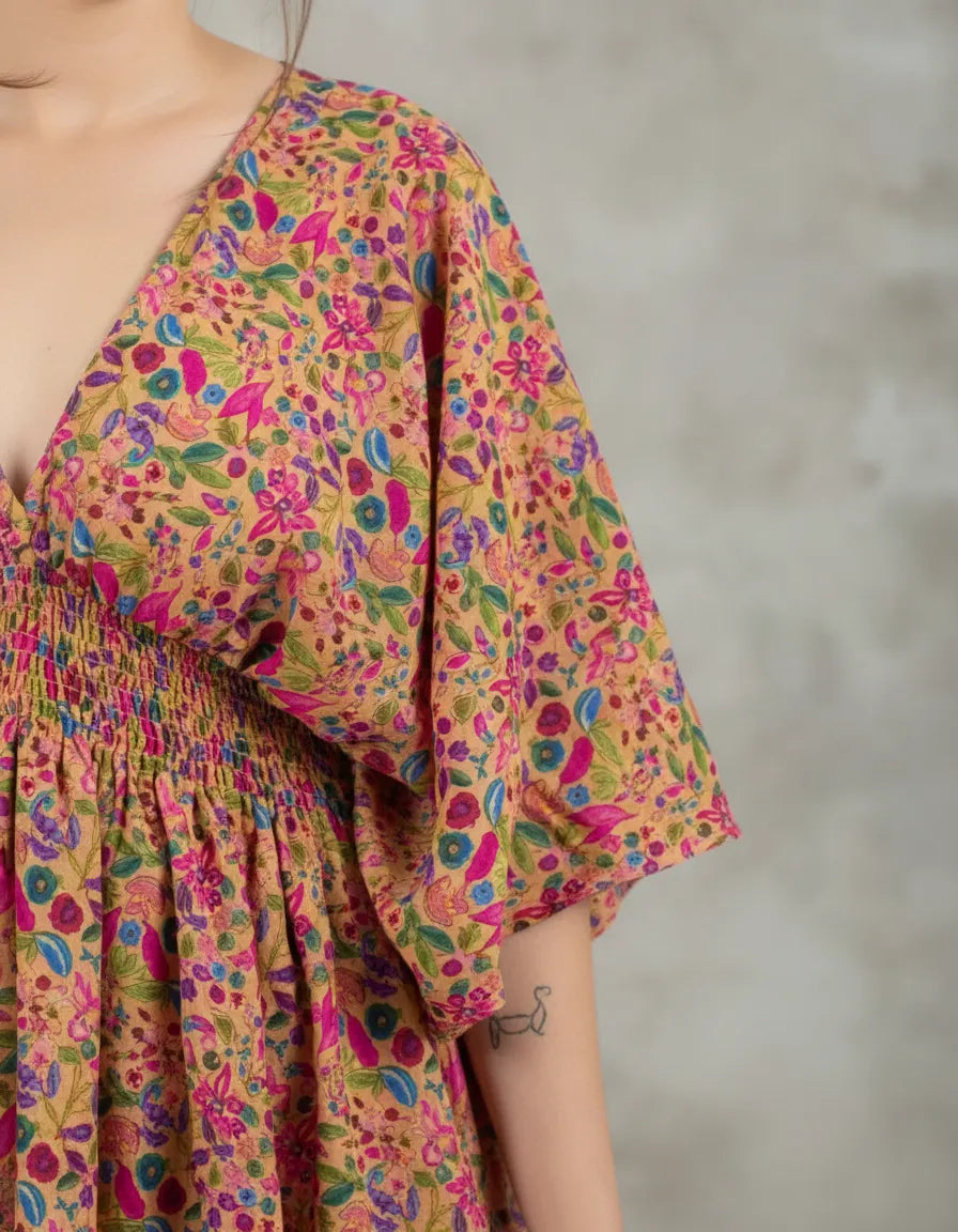 Vestido Oishi Beige con Rosa