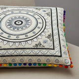 Cojin Boho Gris Cuadrado Grande